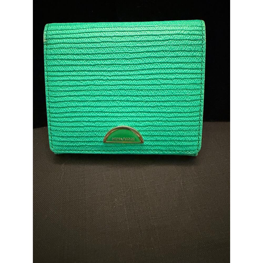 Vintage 1980 Nina Ricci Paris bifold wallet  a vibrant green textured leather